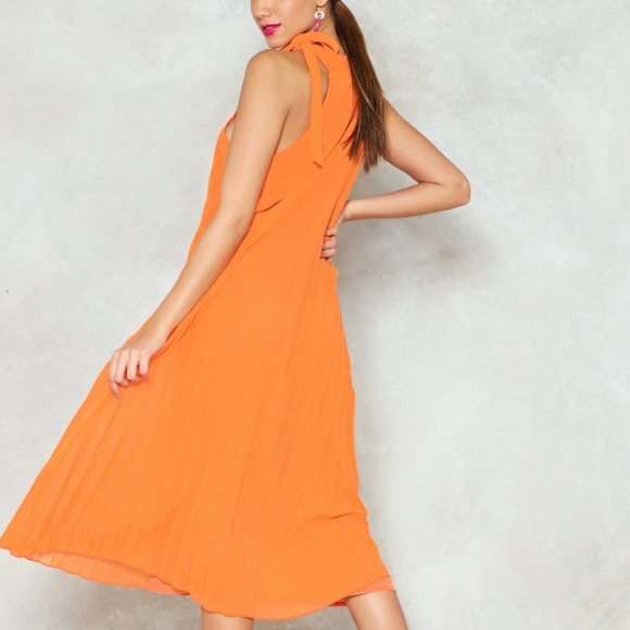 Nasty Gal Collection Things Are About To Get Pleated Orange Dress - Picture 5 of 5